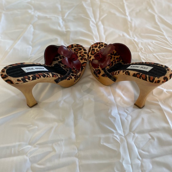 Steve Madden cheetah printed/ Demi heels. Size 9.5 - Picture 2 of 5